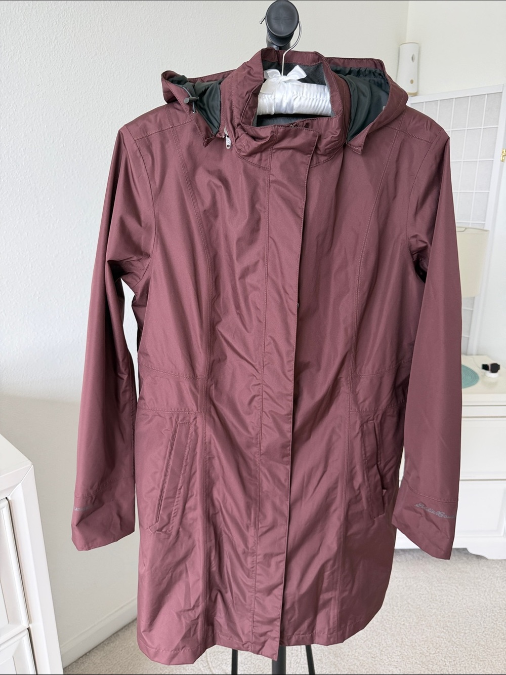 Eddie Bauer Women's Maroon Hooded Trench Coat- GIRL ON THE GO RAINCOAT TRENCH - Picture 11 of 11